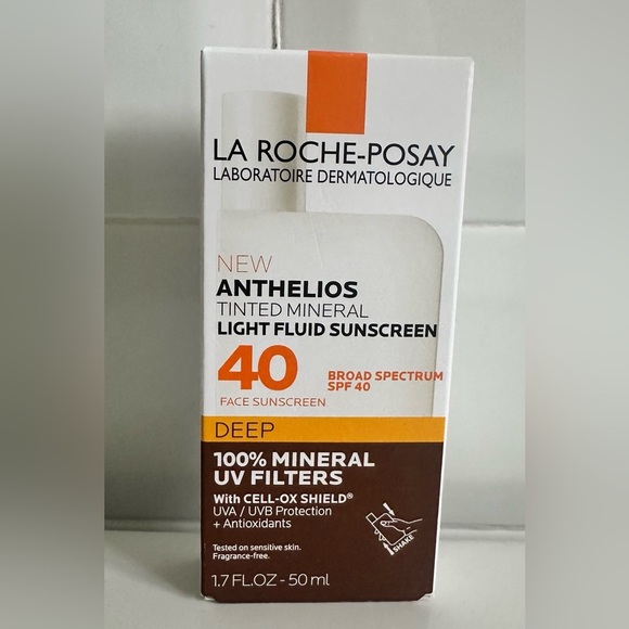 La Roche Posay Other - Anthelios Tinted Mineral Sunscreen SPF 40 - Deep